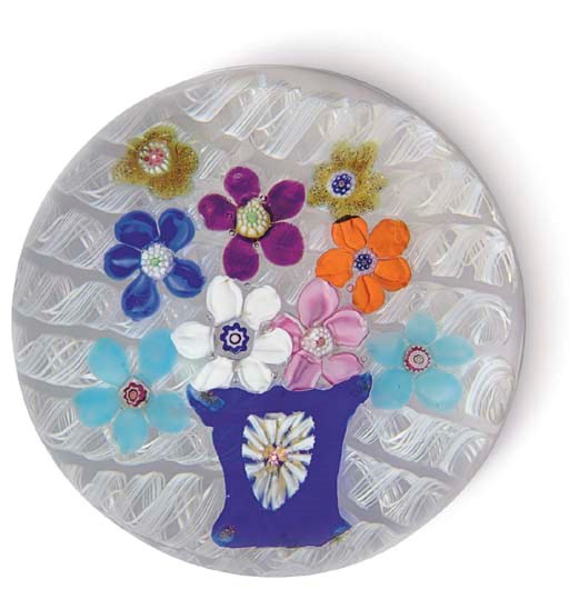 A FRENCH BOUQUET WEIGHT
