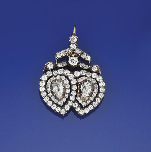 A LATE 19TH CENTURY DIAMOND PENDANT