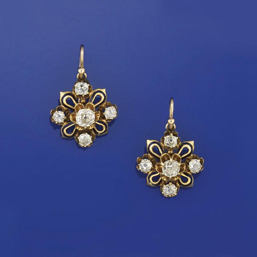 A PAIR OF LATE 19TH CENTURY DIAMOND AND ENAMEL EARPENDANTS