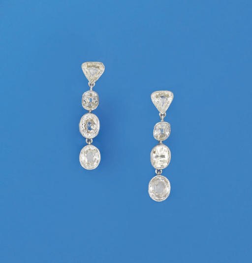 A pair of diamond earpendants