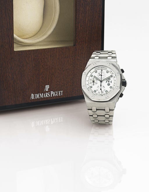 AUDEMARS PIGUET. A FINE LIMITED EDITION OVERSIZED TITANIUM AUTOMATIC PERPETUAL CALENDAR CHRONOGRAPH BRACELET WATCH WITH MOON PHASES