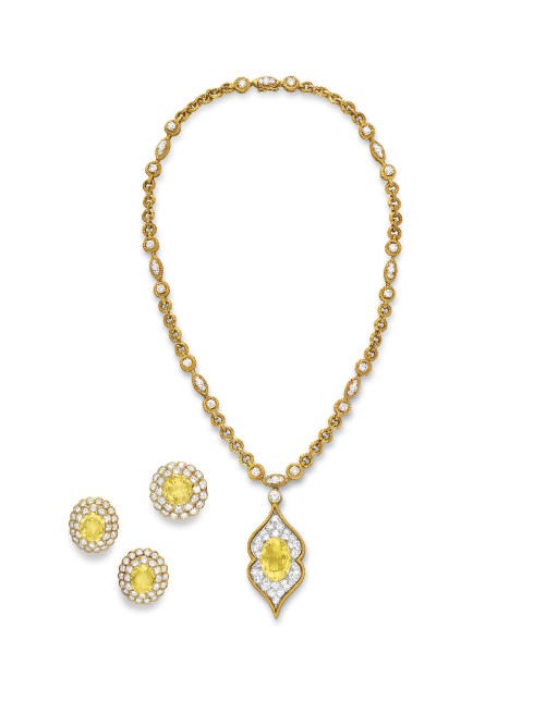 A SUITE OF YELLOW SAPPHIRE AND DIAMOND JEWELRY, BY VAN CLEEF & ARPELS