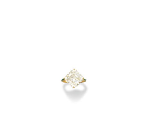 A COLORED DIAMOND RING
