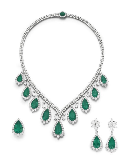A SUITE OF EMERALD AND DIAMOND JEWELRY