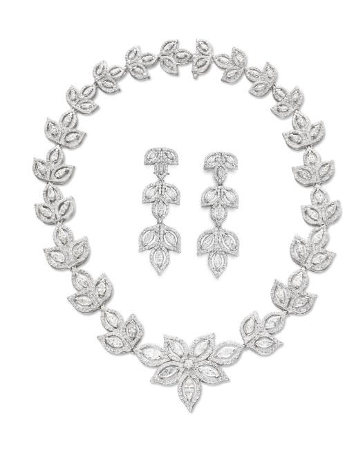 A SET OF DIAMOND JEWELRY