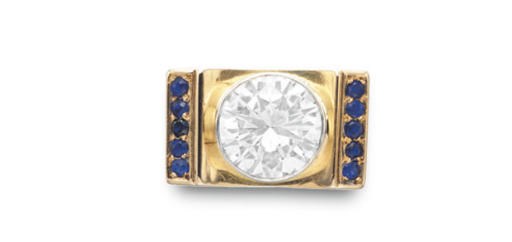 A DIAMOND, SAPPHIRE AND GOLD RING