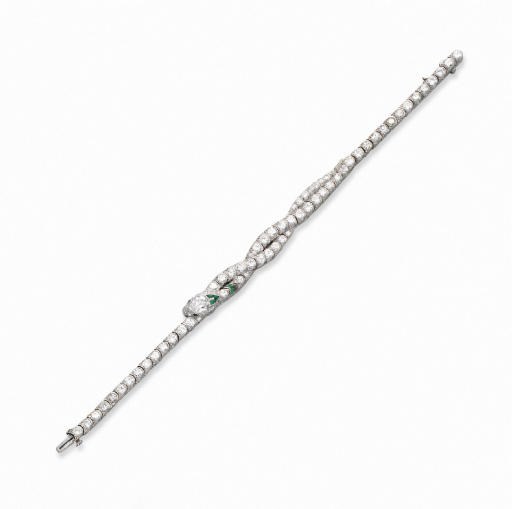 AN ART DECO DIAMOND AND EMERALD BRACELET, BY OSCAR HEYMAN & BROTHERS