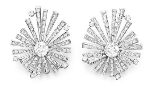 A PAIR OF DIAMOND EAR CLIPS