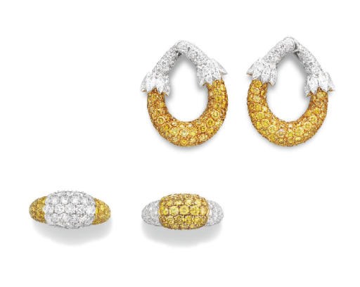 A SET OF COLORED DIAMOND JEWELRY