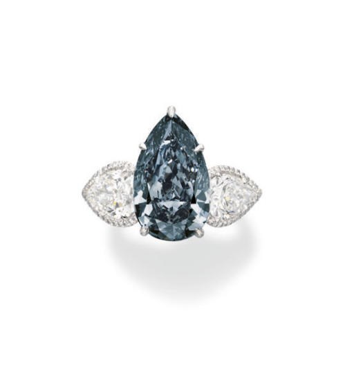 A RARE COLORED DIAMOND RING