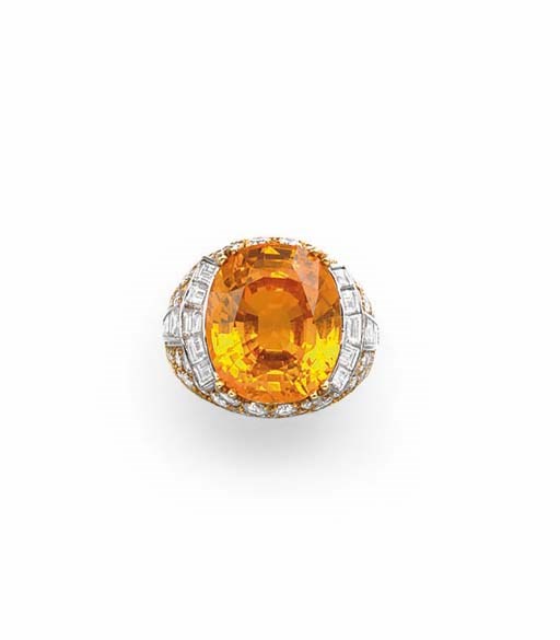 A YELLOW SAPPHIRE AND DIAMOND RING