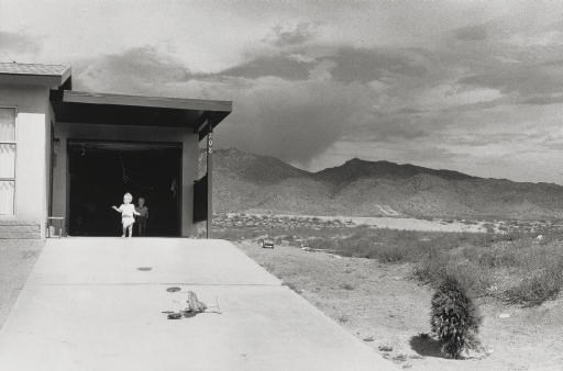 GARRY WINOGRAND (1928-1984)