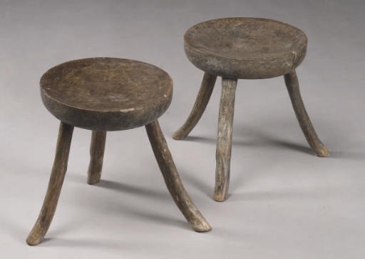 PAIRE DE TABOURETS DE VACHER