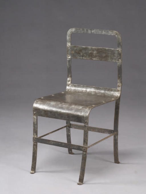 CHAISE DE TYPE INDUSTRIEL