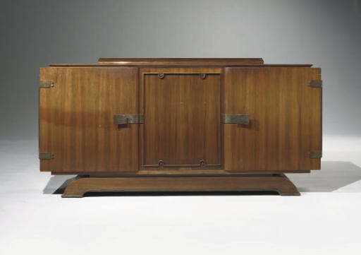 ENFILADE, VERS 1930