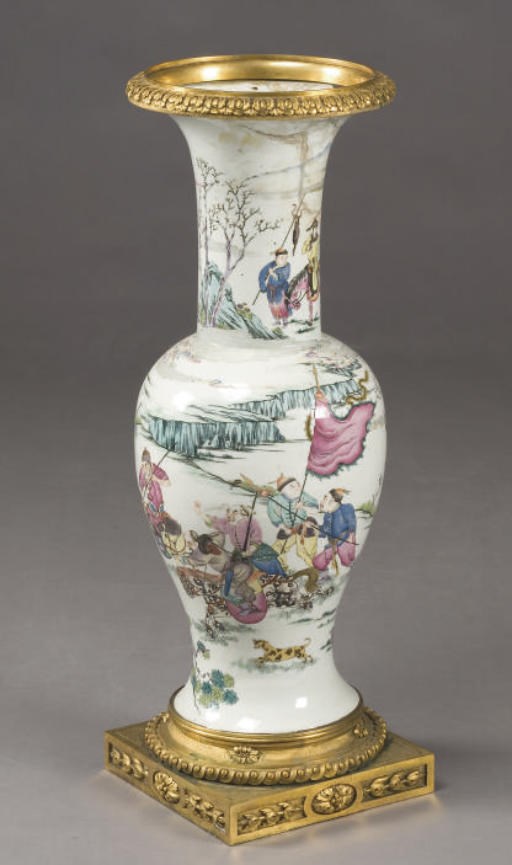IMPORTANT VASE DE LA FIN DU XIXEME SIECLE