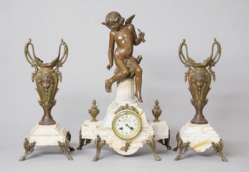 GARNITURE DE CHEMINEE VERS 1900