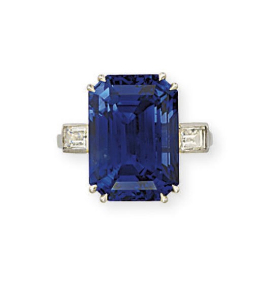 A SAPPHIRE RING