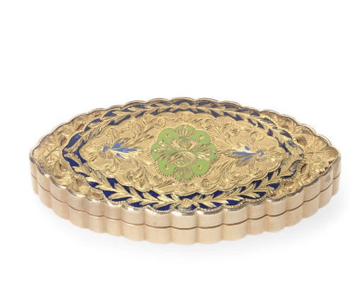 A CONTINENTAL GOLD AND ENAMEL BOX
