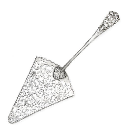 A GEORGE III SILVER FISH SLICE