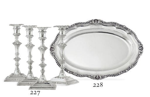 A GEORGE IV SILVER MEAT DISH