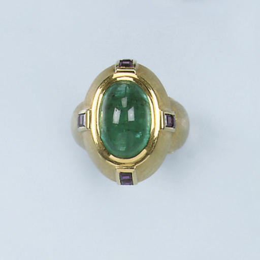 AN EMERALD AND RUBY RING