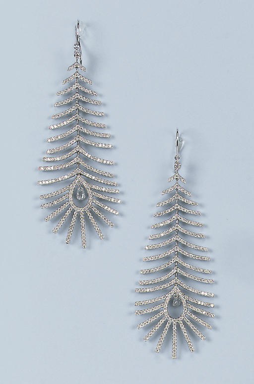 A PAIR OF DIAMOND EARRINGS