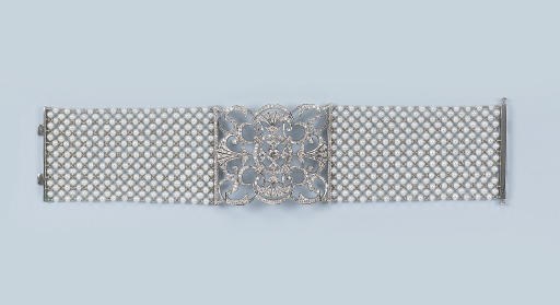 A CULTURED PEARL AND DIAMOND BRACELET