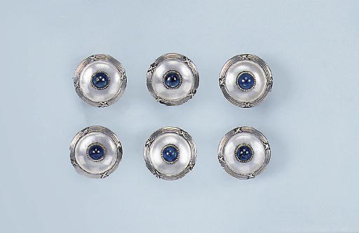 SEVEN MOTHER OF PEARL AND SAPPHIRE BUTTONS, RETAILED BY BONEBAKKER
