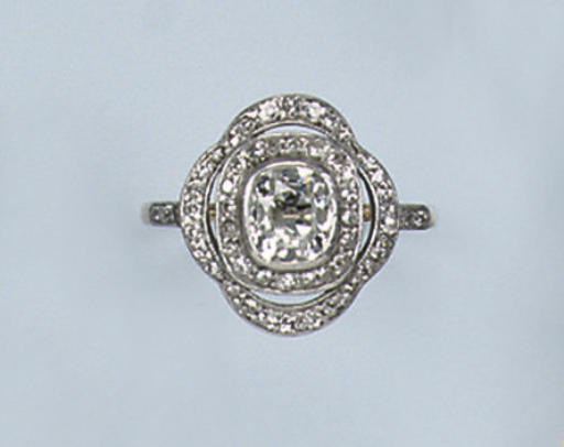 A BELLE EPOQUE DIAMOND RING