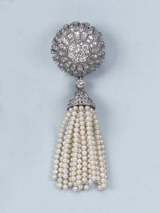 A BELLE EPOQUE PEARL AND DIAMOND BROOCH