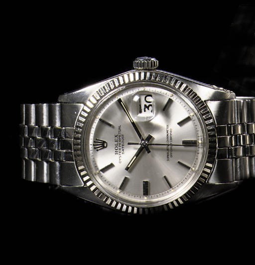 A STAINLESS STEEL AUTOMATIC WATER RESISTANT WRISTWATCH WITH SWEEP CENTRE SECONDS AND DATE, BY ROLEX
