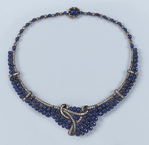 A SAPPHIRE AND DIAMOND NECKLACE