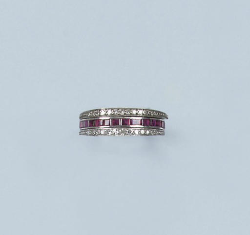 A RUBY, SAPPHIRE AND DIAMOND FLIP RING