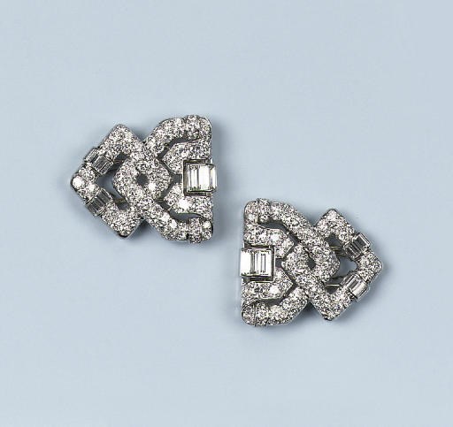 A PAIR OF DIAMOND CLIP BROOCHES