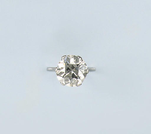 A BELLE EPOQUE DIAMOND SINGLE STONE RING