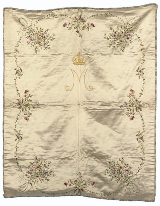 QUEEN MARY'S COVERLET
AN IVORY SILK SATIN COVERLET
