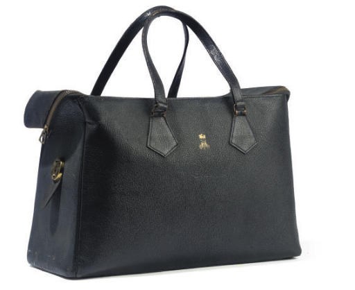 PRINCESS MARY'S HANDBAG
A BLACK LEATHER TWIN-HANDLED BAG
