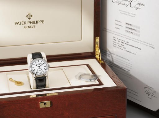 Patek Philippe. A fine and rare 18K gold self-winding water-resistant wristwatch with bracelet and original certificate