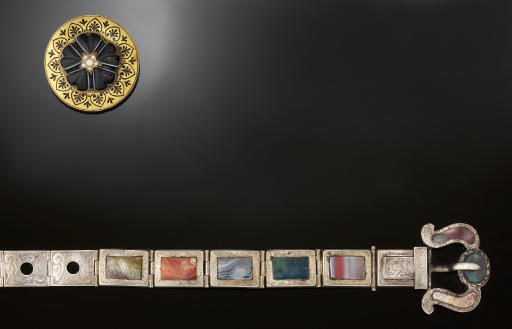 A group of 19th century jewellery