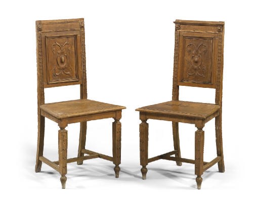 A PAIR OF NORTH ITALIAN WALNUT SIDE CHAIRS