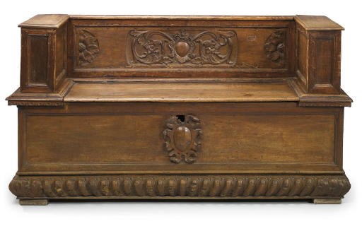 AN ITALIAN WALNUT, ELM AND SOFTWOOD CASSAPANCA