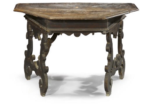 AN ITALIAN WALNUT SIDE TABLE
