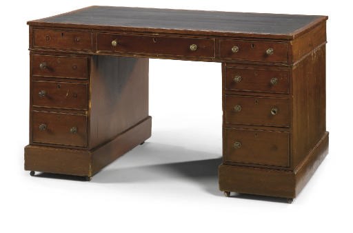 A VICTORIAN MAHOGANY PEDESTAL DESK