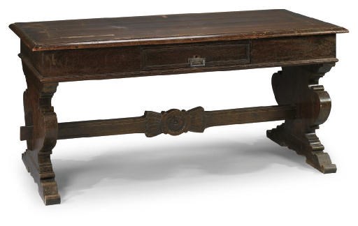 AN ITALIAN WALNUT CENTRE TABLE