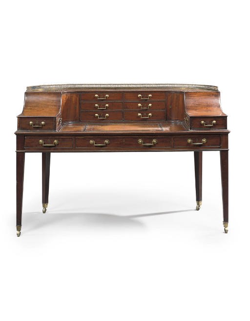 A REGENCY MAHOGANY CARLTON HOUSE DESK