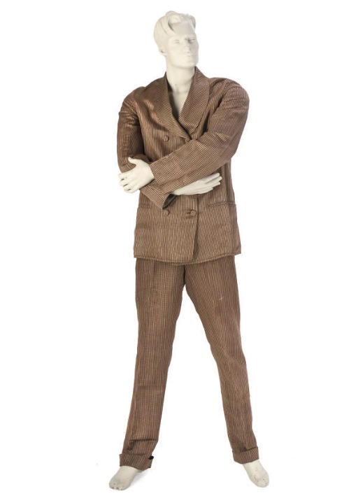 A GENTLEMAN'S SUIT OF SMOKING PYJAMAS, CIRCA 1900-1910