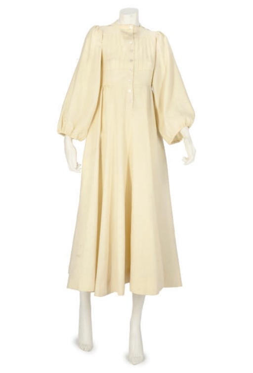 JEAN MUIR, AN IVORY WOOL GOWN