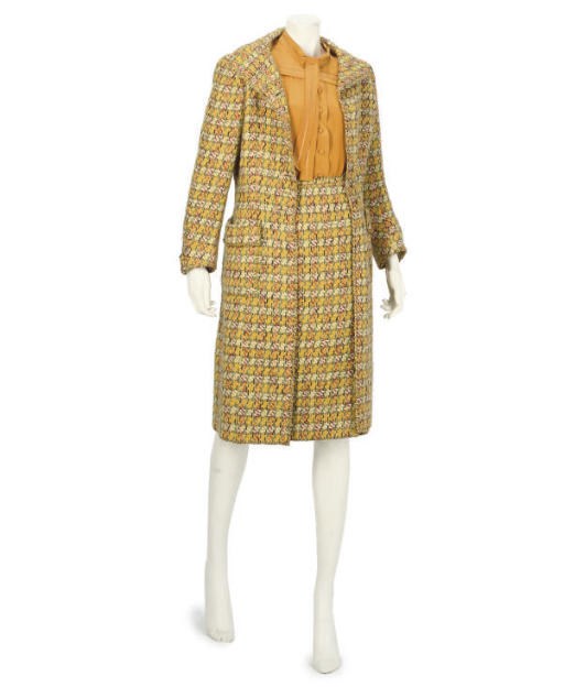 CHANEL COUTURE, A HONEY YELLOW SUIT