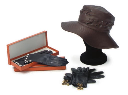 HERMÈS, A GROUP OF LEATHER ACCESSORIES